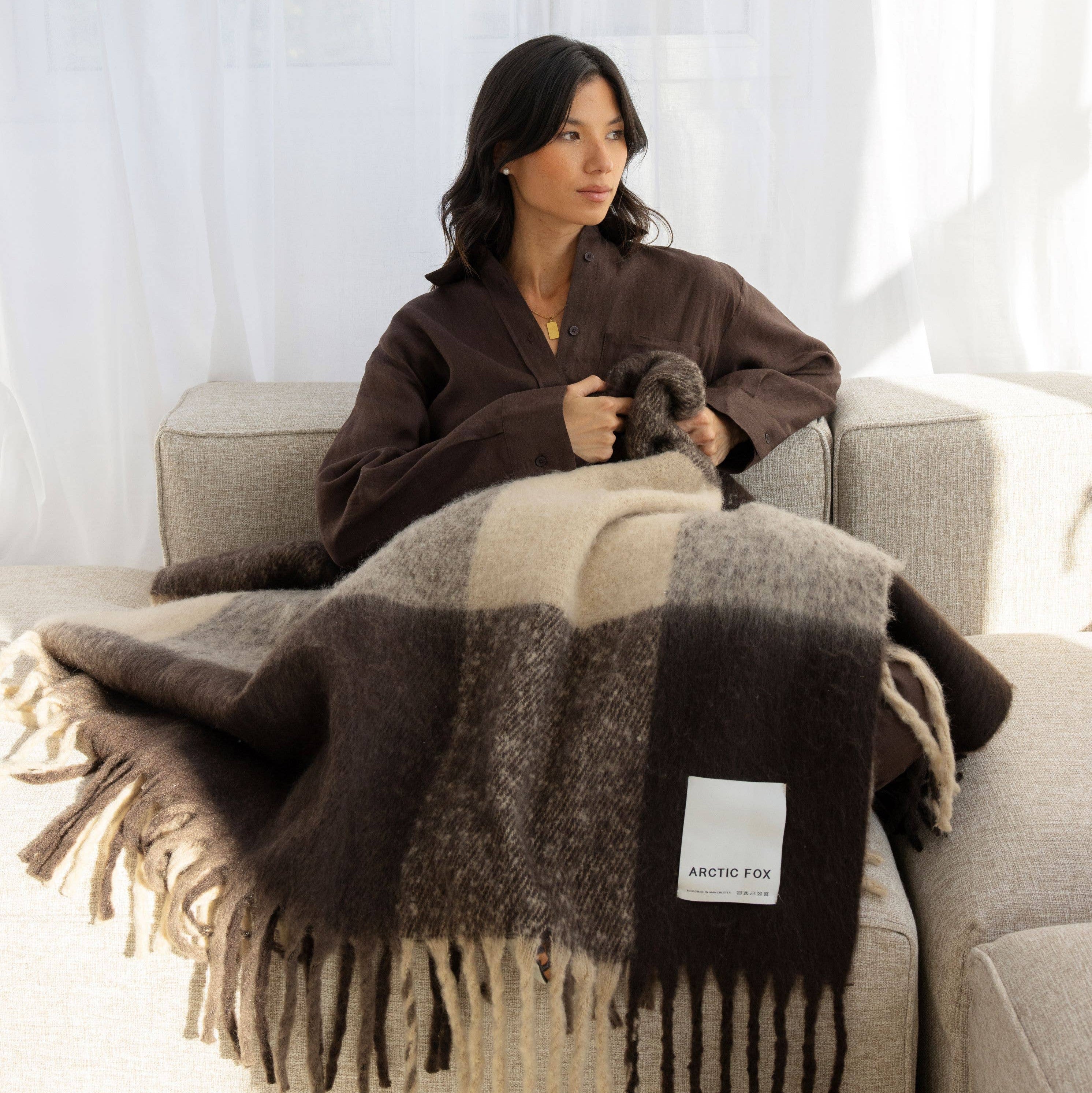 The Reykjavik Throw - Dark Earth Brown