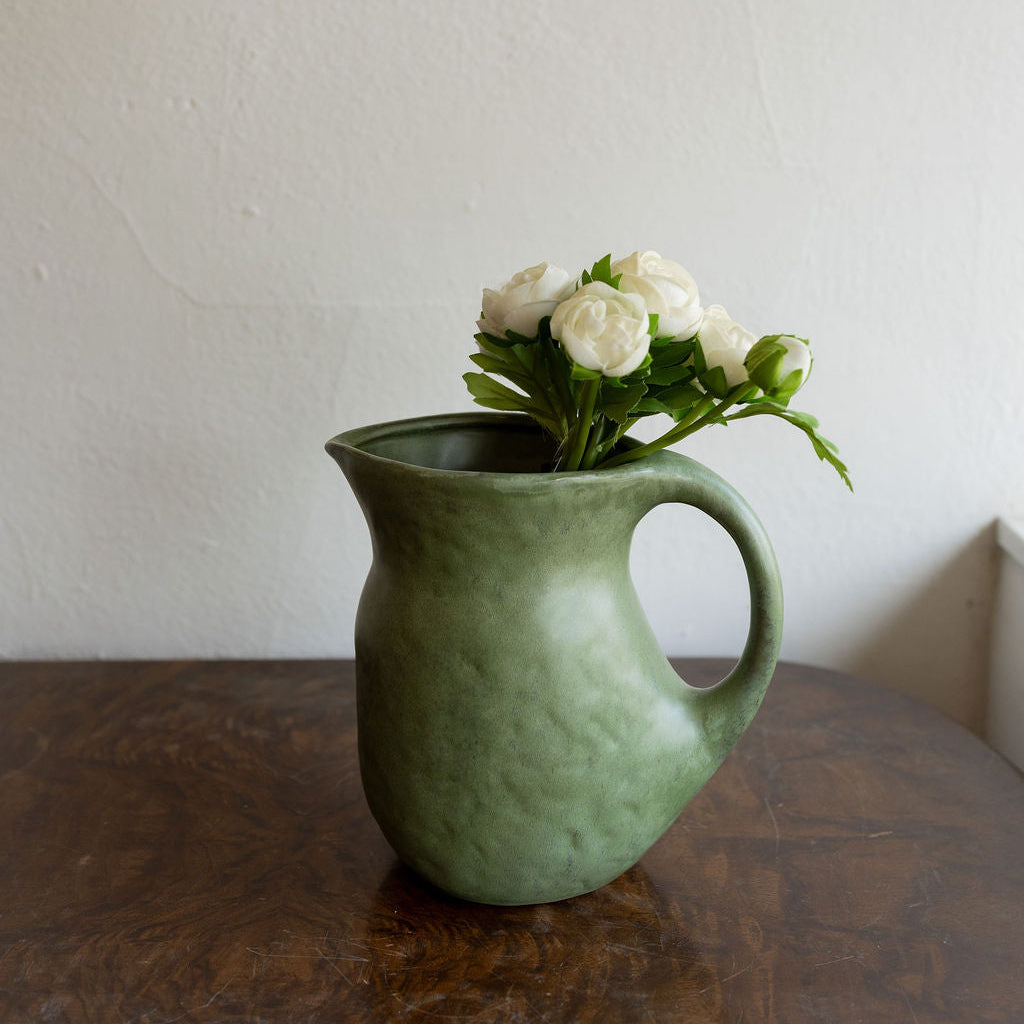 2-1/2 Quart Stoneware Pitcher