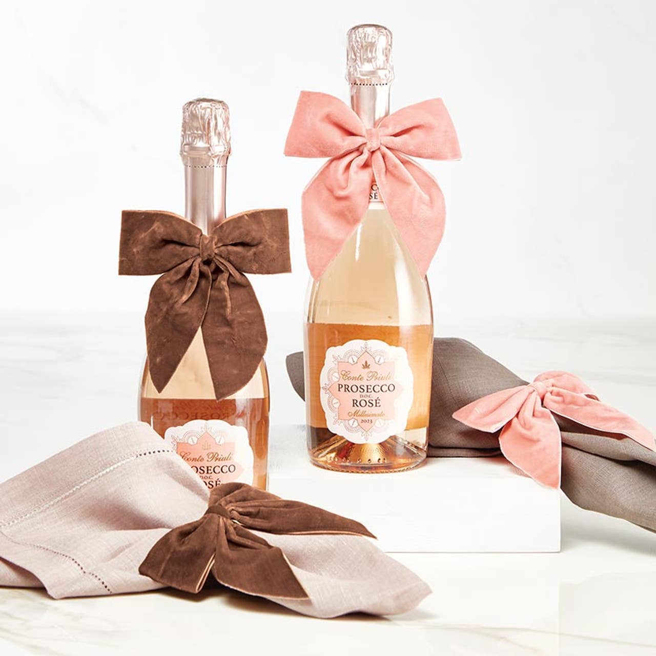 Velvet Wine Bottle Bow - Light Brown