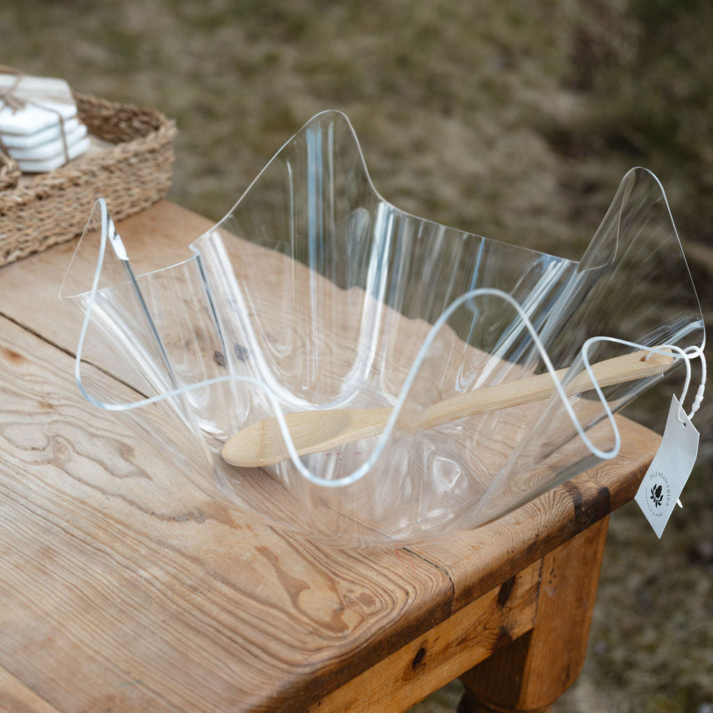 Acrylic Ruffle Bowl Set