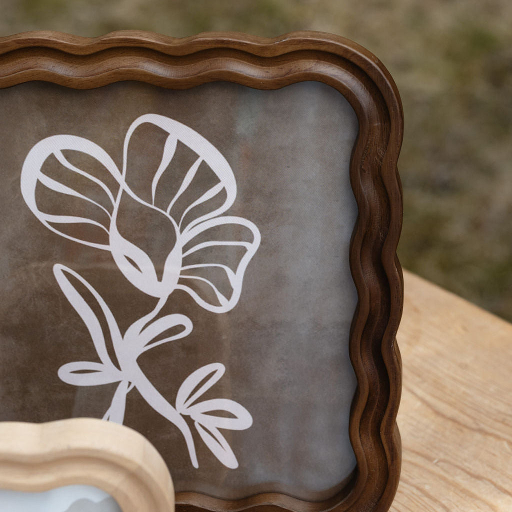 Rubberwood Scalloped Photo Frame